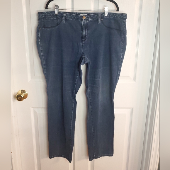 Liz Claiborne Denim - Liz Claiborne Dark Blue Straight Leg Jeans. Size 18. #SW